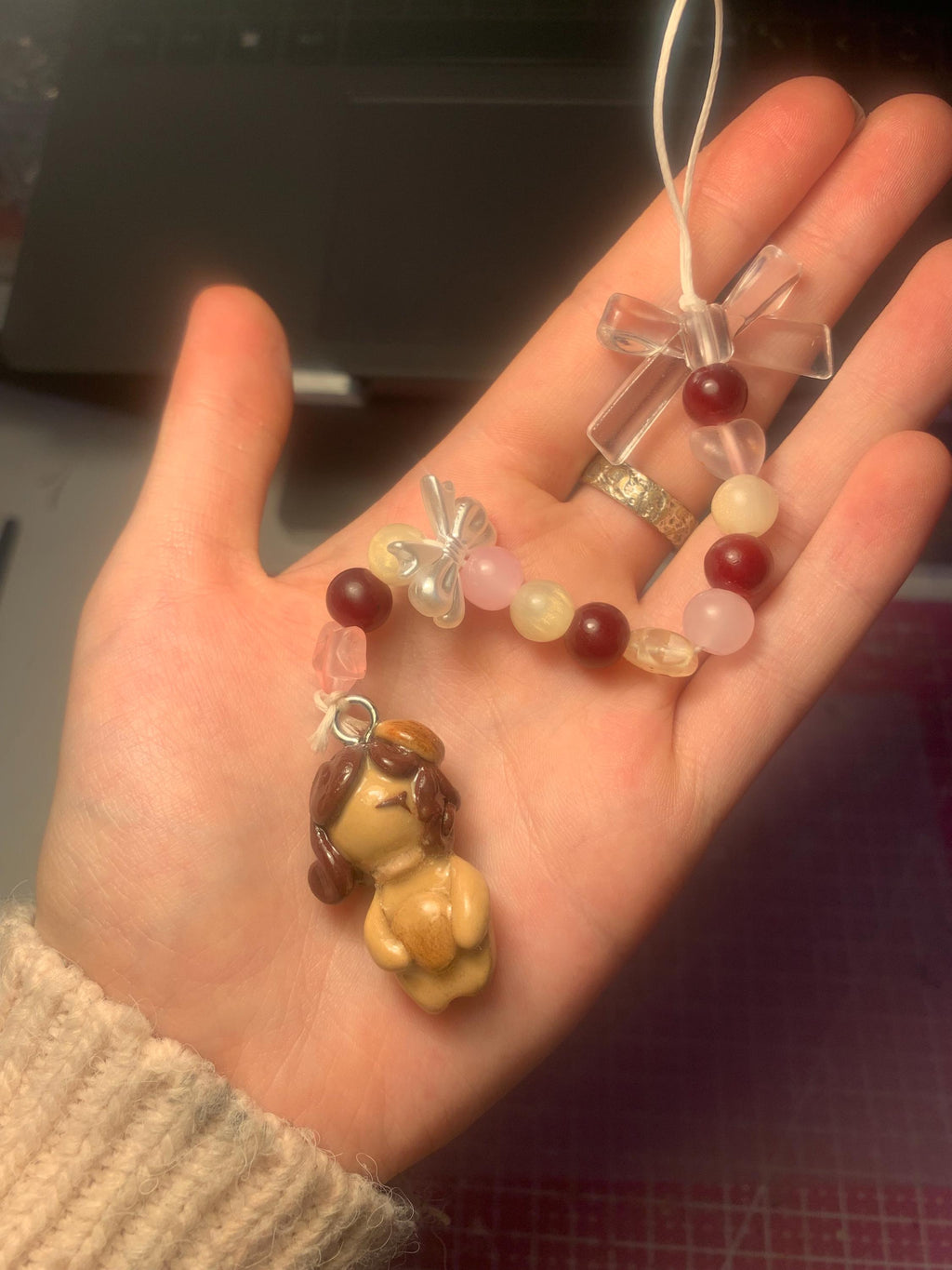 Hazelnut latte  Minmin phone charm