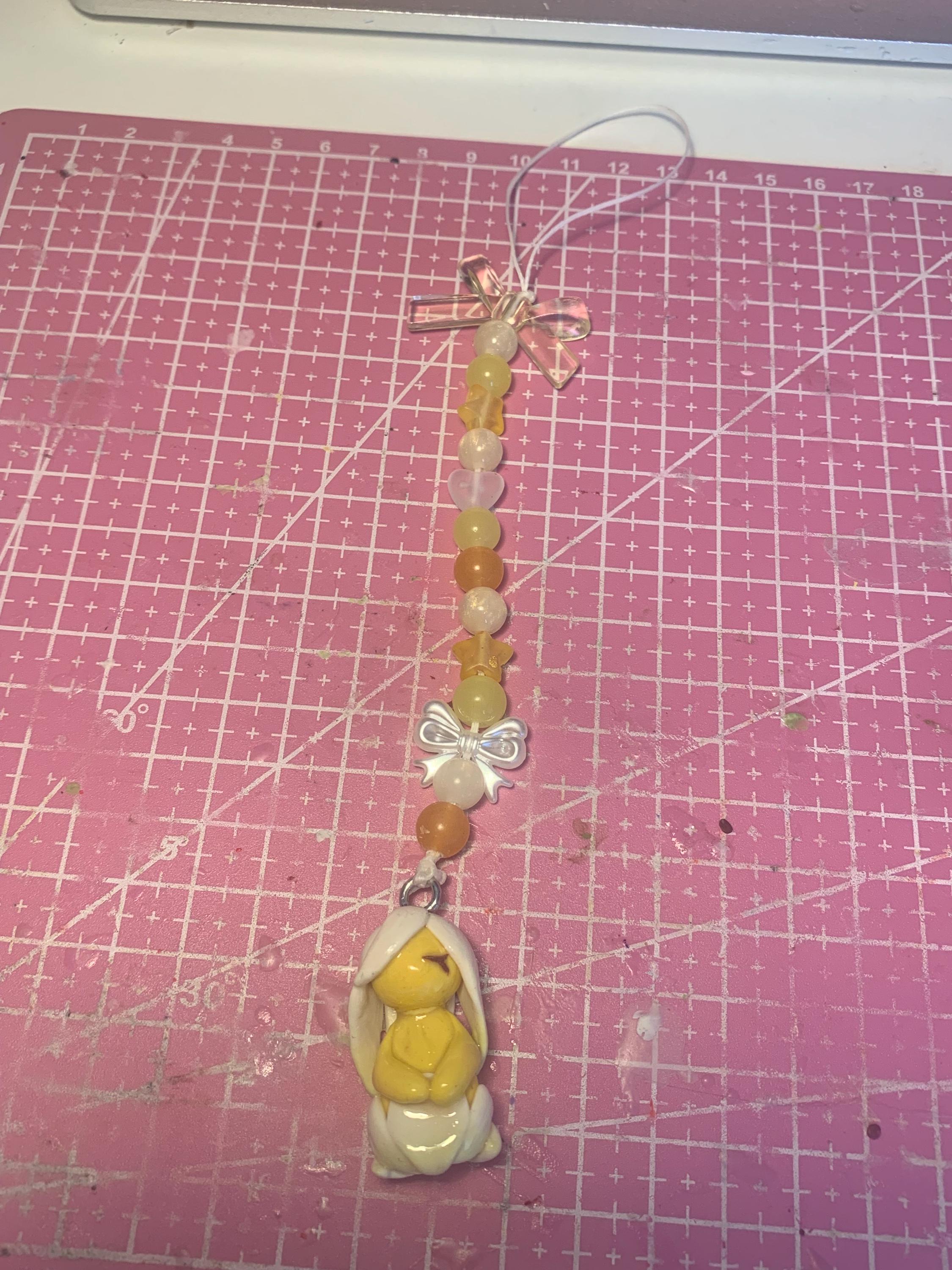 Daffodil Minmin phone charm