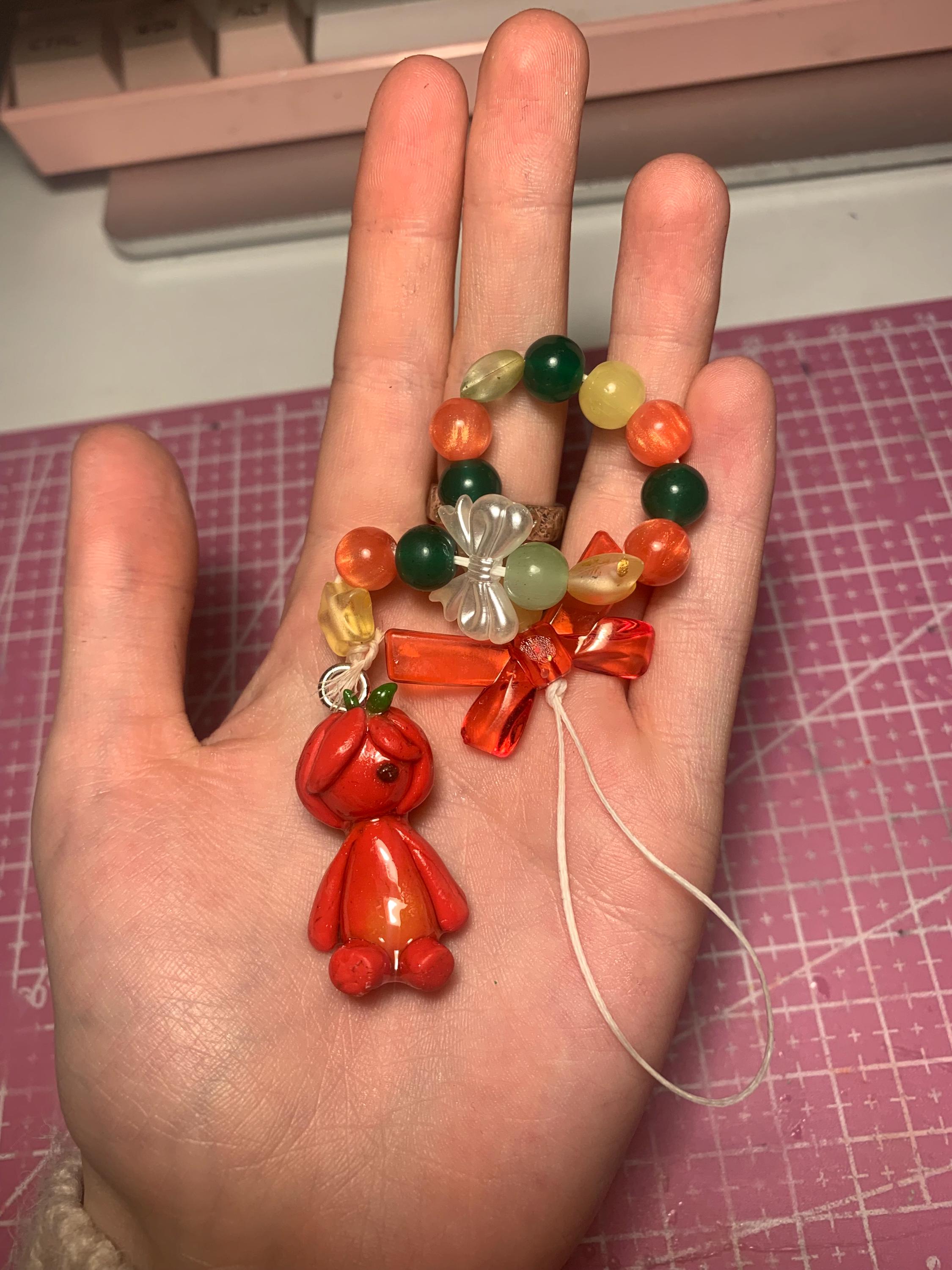 Tomato Minmin phone charm